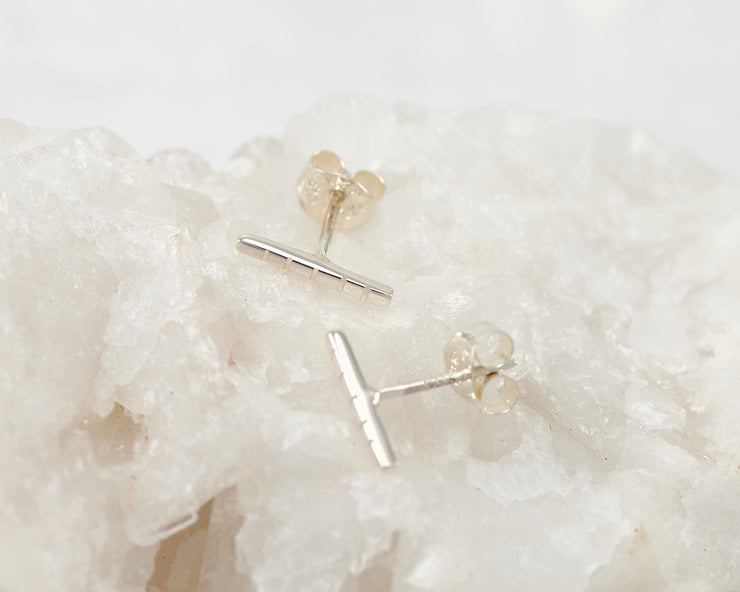 Simple Bar Stud Earrings with Lines on quartz