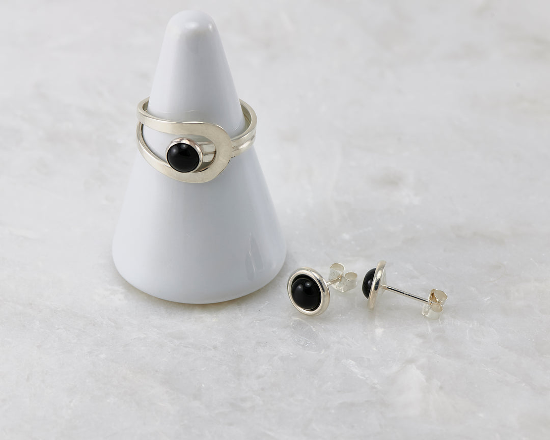 SILVER925 ONYX STUD EARRINGS /シルバー/ピアス SILVER925 ONYX STUD EARRINGS /シルバー/ピアス 925 Sterling