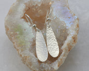 teardrops silver polished earring in quartz